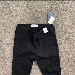 NWT Abercrombie & Fitch mid rise Jean legging